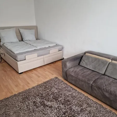 Mitten In 20 Min Zu Duesseldorf Und 30 Min Zu Koeln Appartement *