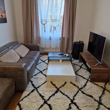 Appartement Mitten In 20 Min Zu Duesseldorf Und 30 Min Zu Koeln *