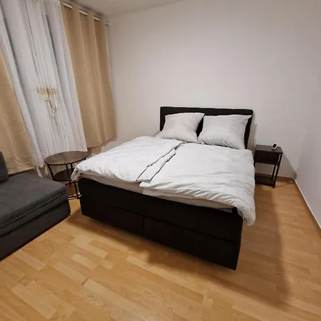Mitten In 20 Min Zu Duesseldorf Und 30 Min Zu Koeln Apartmán