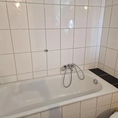 Mitten In 20 Min Zu Duesseldorf Und 30 Min Zu Koeln Apartmán *