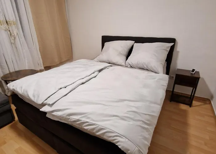 Mitten In 20 Min Zu Duesseldorf Und 30 Min Zu Koeln Appartement Neuss