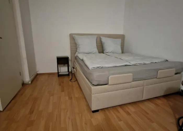 Mitten In 20 Min Zu Duesseldorf Und 30 Min Zu Koeln Appartement Neuss