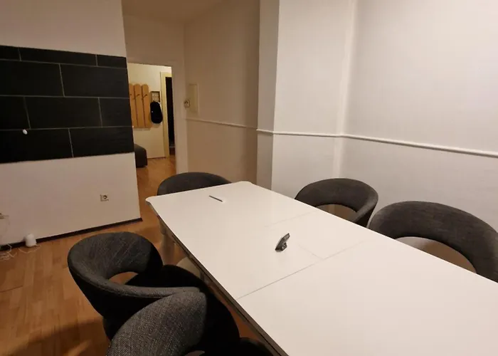 Appartement Mitten In 20 Min Zu Duesseldorf Und 30 Min Zu Koeln *